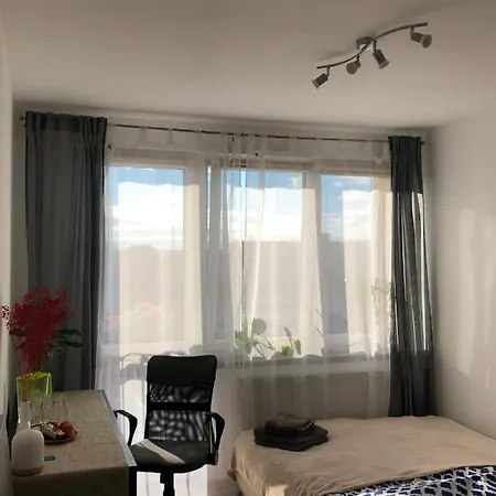 M&b Pokoj Przy Rondzie Daszynskiego Apartment