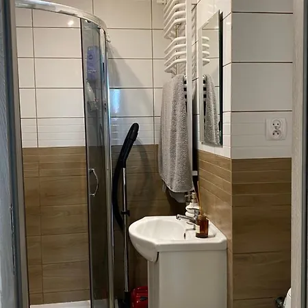 Apartment M&b Pokoj Przy Rondzie Daszynskiego Warsaw